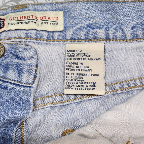 Faded Glory Authentic Brand Distressed Light denim short (4) - Picture 2 of 4